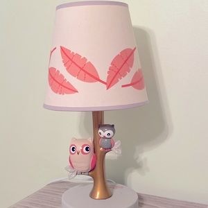 Lambs and ivy lamp